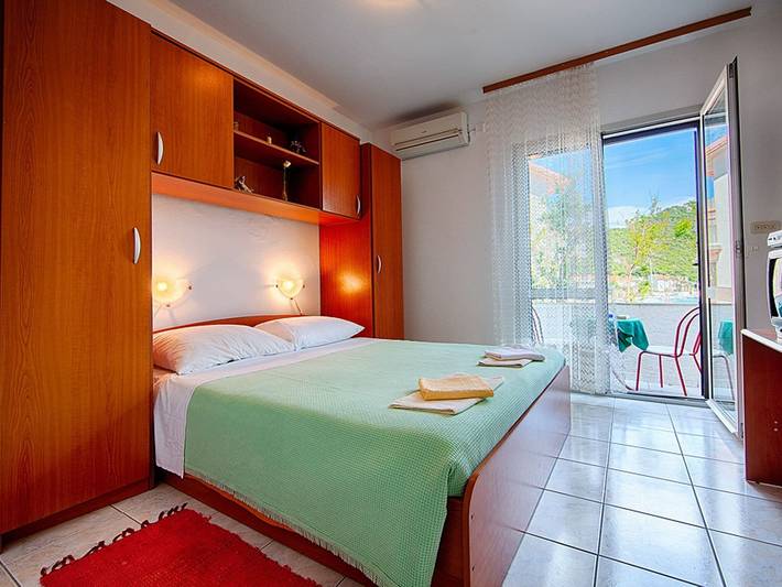 Gîte pour 2 personnes, avec balcon, adapté aux familles dans Lastovo - 3