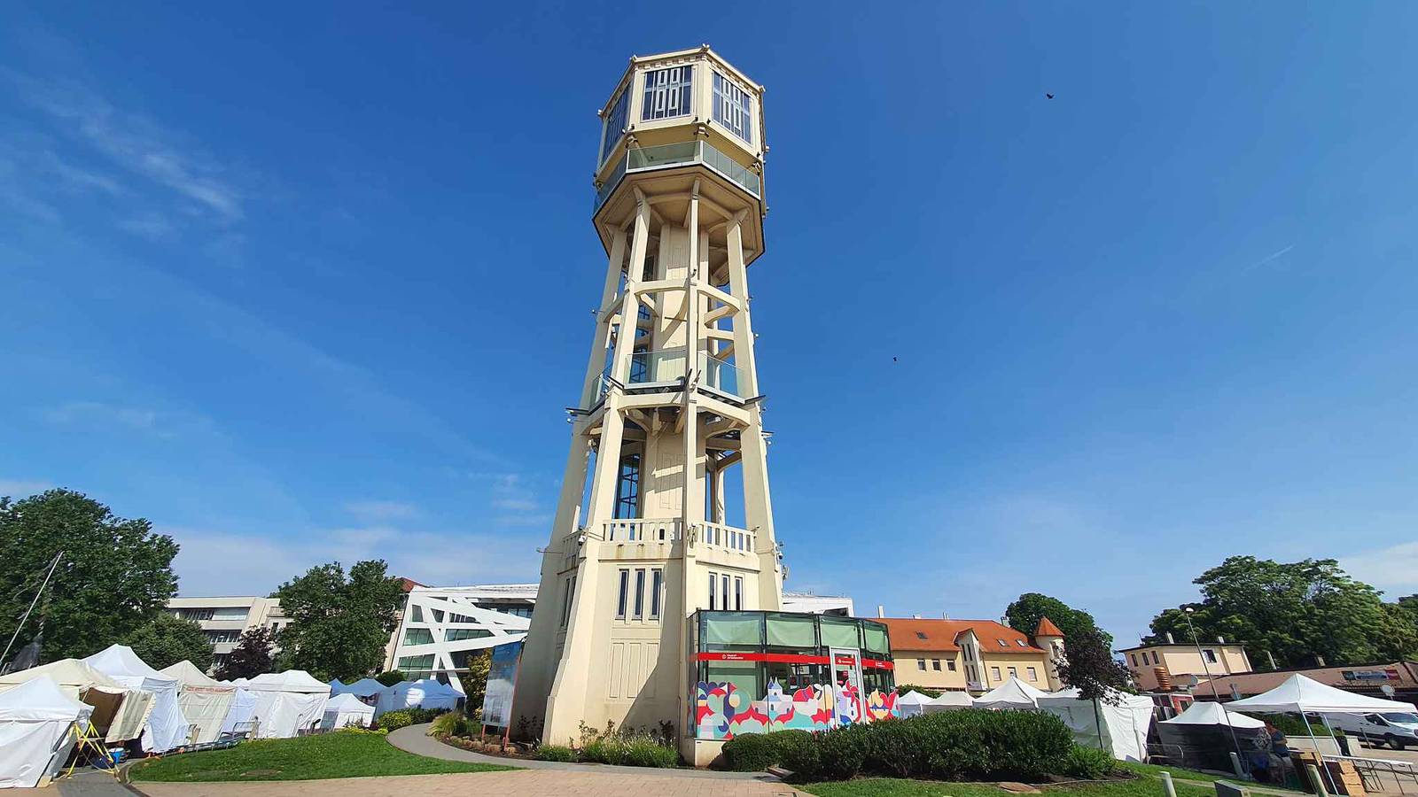 Ganze Ferienwohnung, Ferienwohnung in Zentrumsnähe mit Pool  in Siofok, Siófok und Umgebung