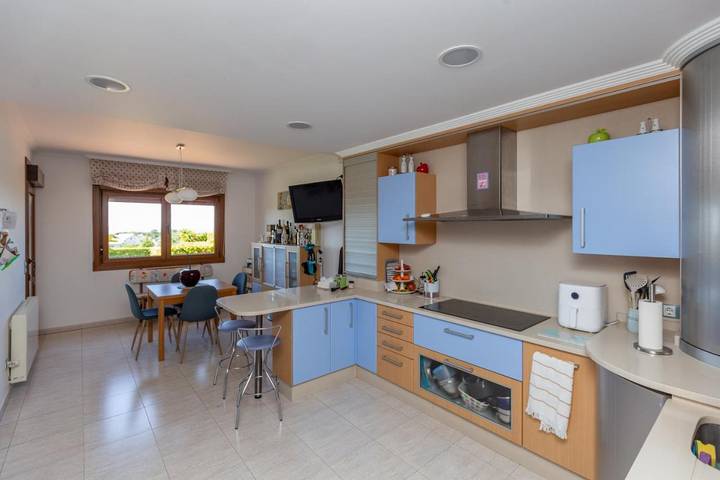 Chalet para 12 personas, con Balcón y Terraza además de Piscina y Vistas en Salnés - 3