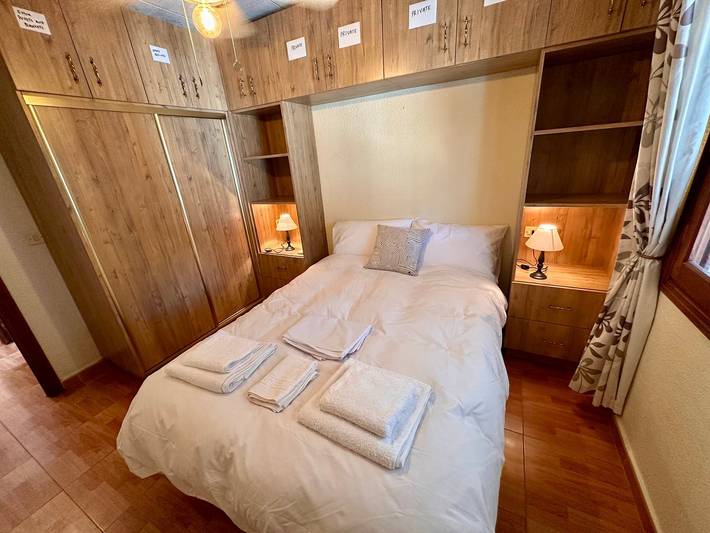 Holiday rental for 3 people, with garden and terrace in El Chaparral