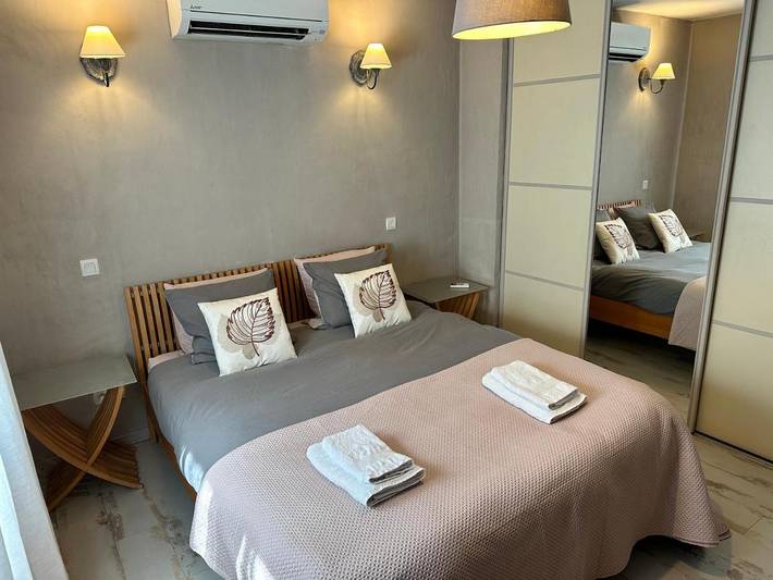 Location de vacances pour 10 personnes, avec vue ainsi que piscine et jardin, adapté aux familles à Ventabren - 3