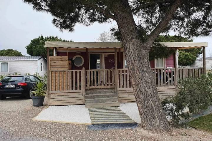 Camping pour 8 personnes, avec Terrasse à Canet-en-Roussillon