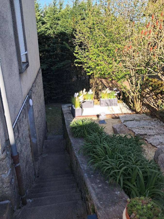 Four-Bedroom House in Uzerche, Région de Tulle