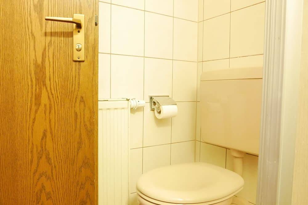 Apartamento inteiro, Double room with shower and Wc in Buhlertal, Central Black Forest