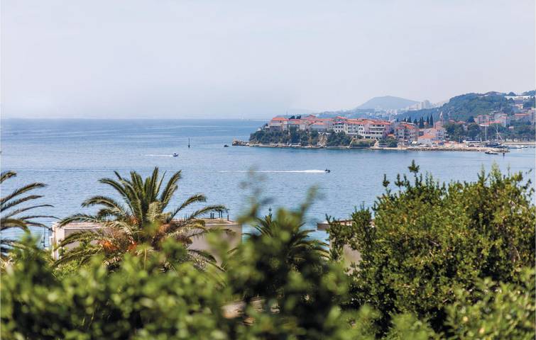 Location de vacances pour 8 personnes, avec Terrasse à Podstrana - 4