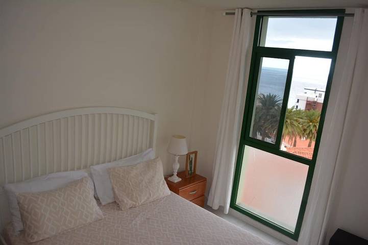 Apartamento entero, Ático con vistas al mar y piscina en Las Caletillas Wi-Fi gratis in Las Caletillas, Candelaria