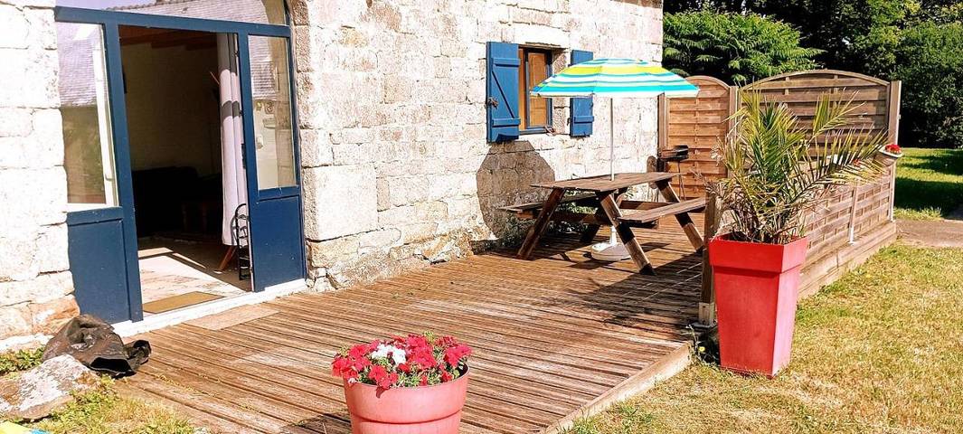 Location de vacances pour 5 personnes, avec vue et jardin à Pouldergat - 2
