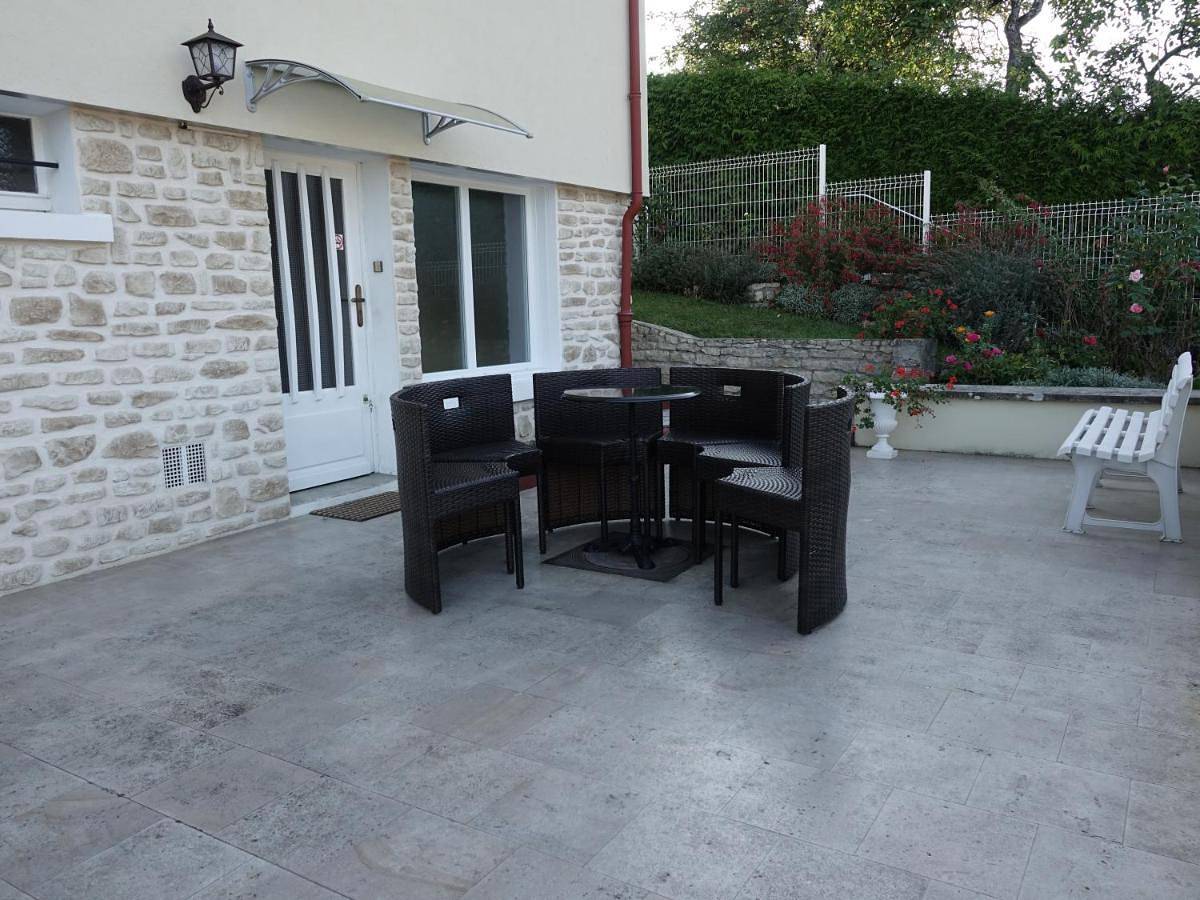 Three-Bedroom House in Bar-sur-Aube, Aube