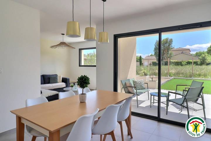 Gîte for 6 people, with terrace and garden - 1