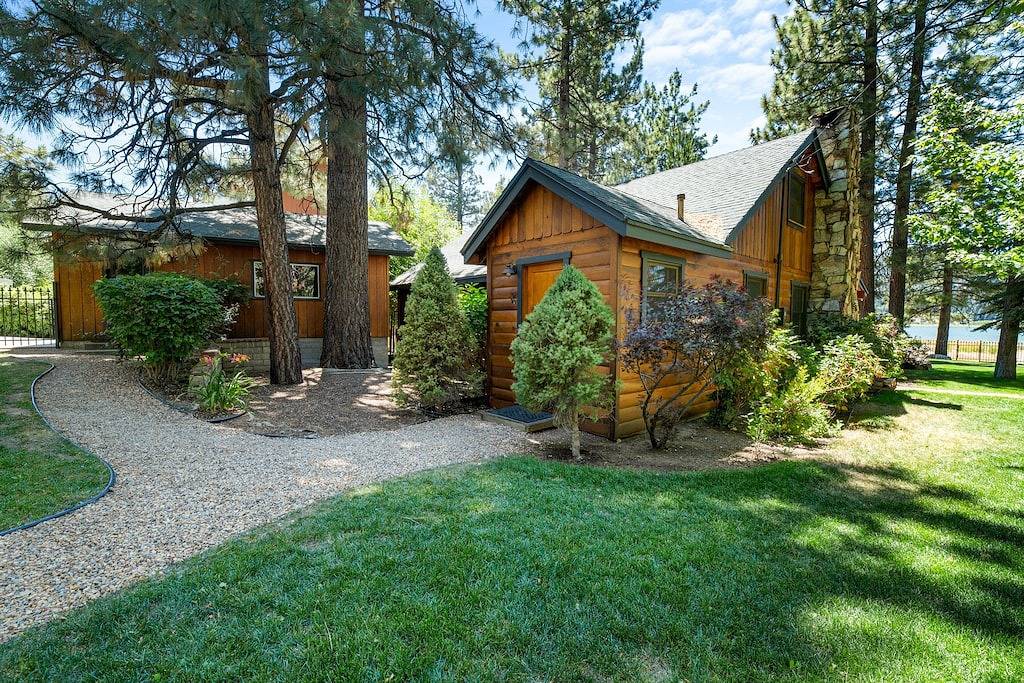 Log Cabin for 5 Guests in Big Bear Lake, San Bernardino County