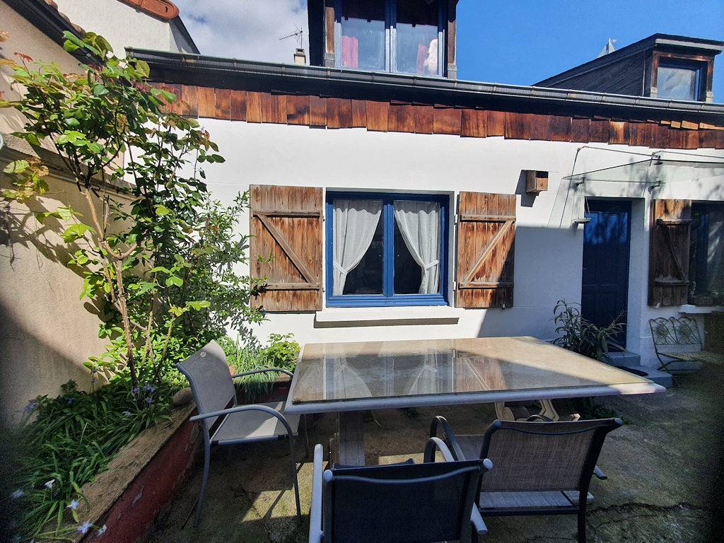 Le Passage, une maison à 200 m de Paris in Malakoff, Hauts-de-Seine