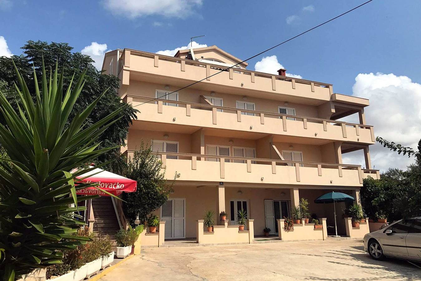Ganze Wohnung, 2-Zimmer-Ferienwohnung mit Terrasse und Meerblick Novalja, Pag A-211-a in Novalja, Pag