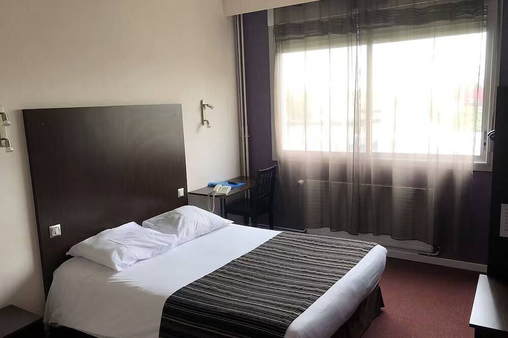 Conveniently Located Hotel near Eurexpo and Old Lyon at the gates of Lyon in Saint-Priest, Rhône