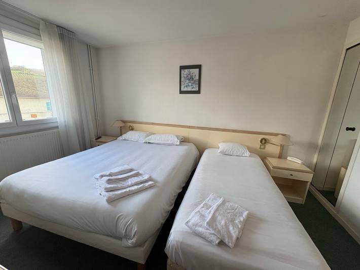 Chambre pour 3 personnes, avec jardin