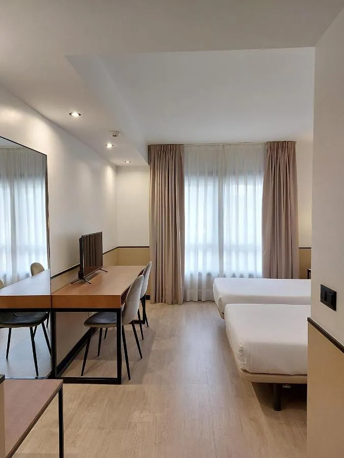 Hotel para 2 personas, con vistas - 1