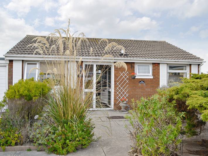 Cottage for 4 people, with garden, with pets in Fairbourne