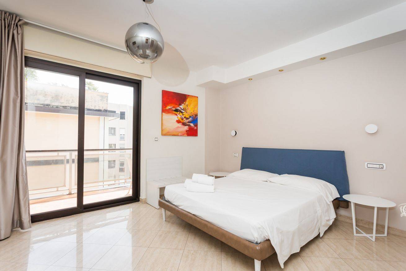 Appartamento intero, Triple G Rooftop 104 By Dimorra in Napoli, Napoli e dintorni