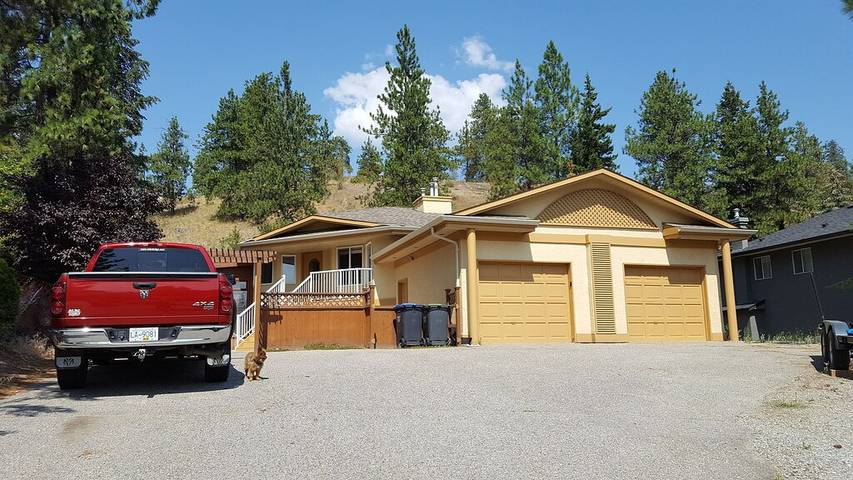Vacation rental for 4 people, with terrace in West Kelowna
