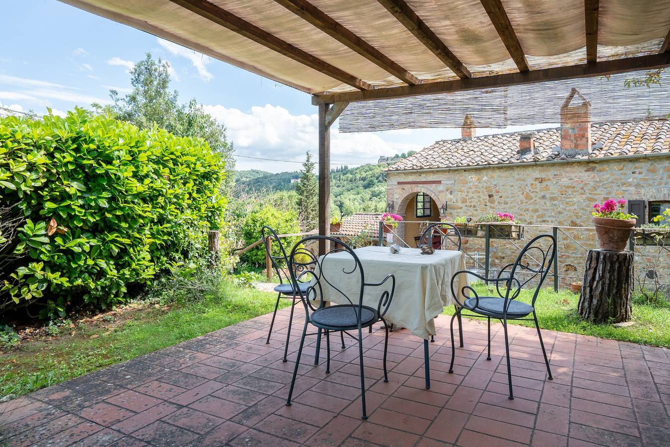 Entire apartment, Agriturismo La Fonte di Trequanda – Il Focolare Apartment with Pool in Trequanda, Siena Province