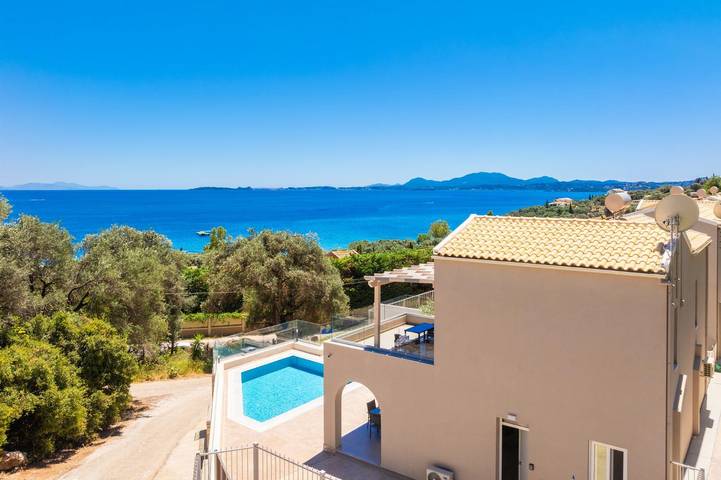 Villa für 6 Personen, mit Balkon und Meerblick in Mparmpati
