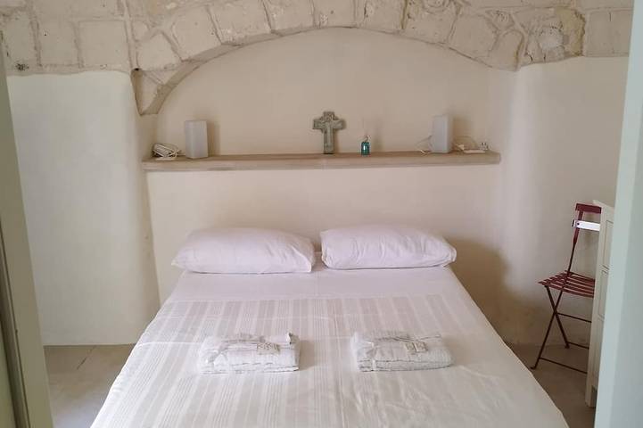 A corner of tranquility in a typical Salento historic center in Galatone, Golfo de Tarento