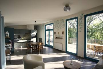 Maison de vacances pour 4 personnes, avec vue et balcon dans Nièvre