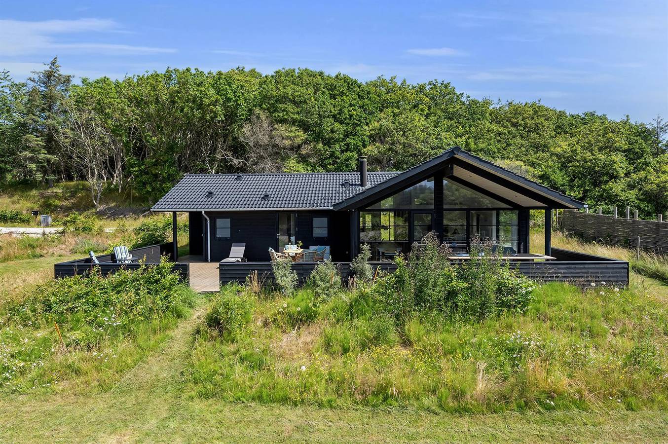 Pet friendly home in Vejby with Wifi in Rågeleje, Kattegat