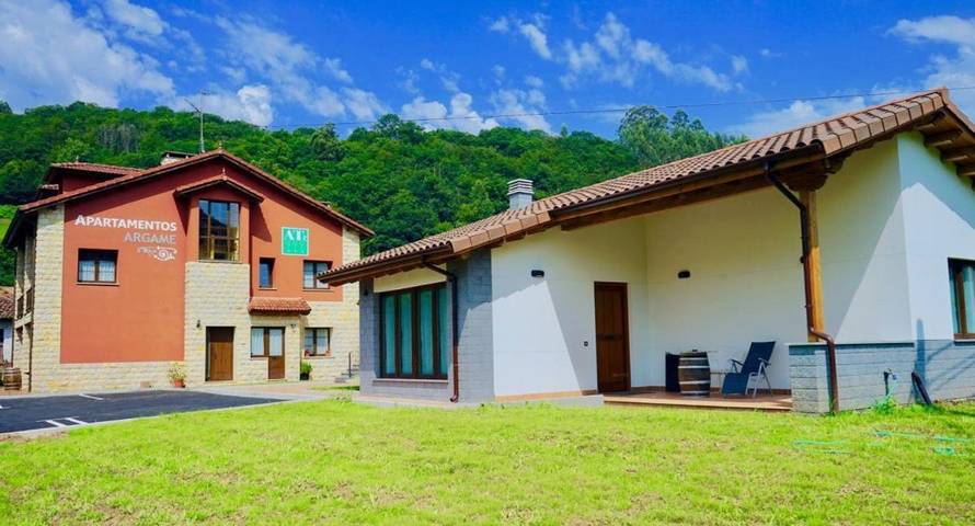 Apartamento de vacaciones para 4 personas, con jardín y vistas en Asturias