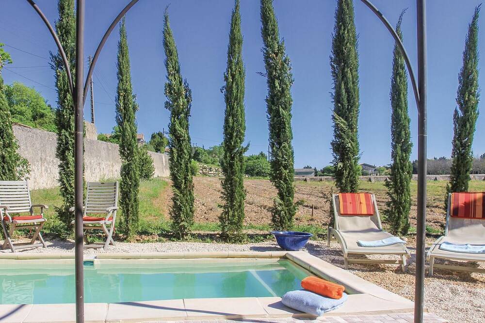 Preciosa casa en Pont Saint Esprit in Pont-Saint-Esprit, Region de Nimes