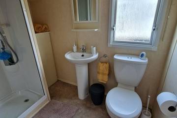 Static Caravan for 4 People in North Tyneside, North East England, Photo 3