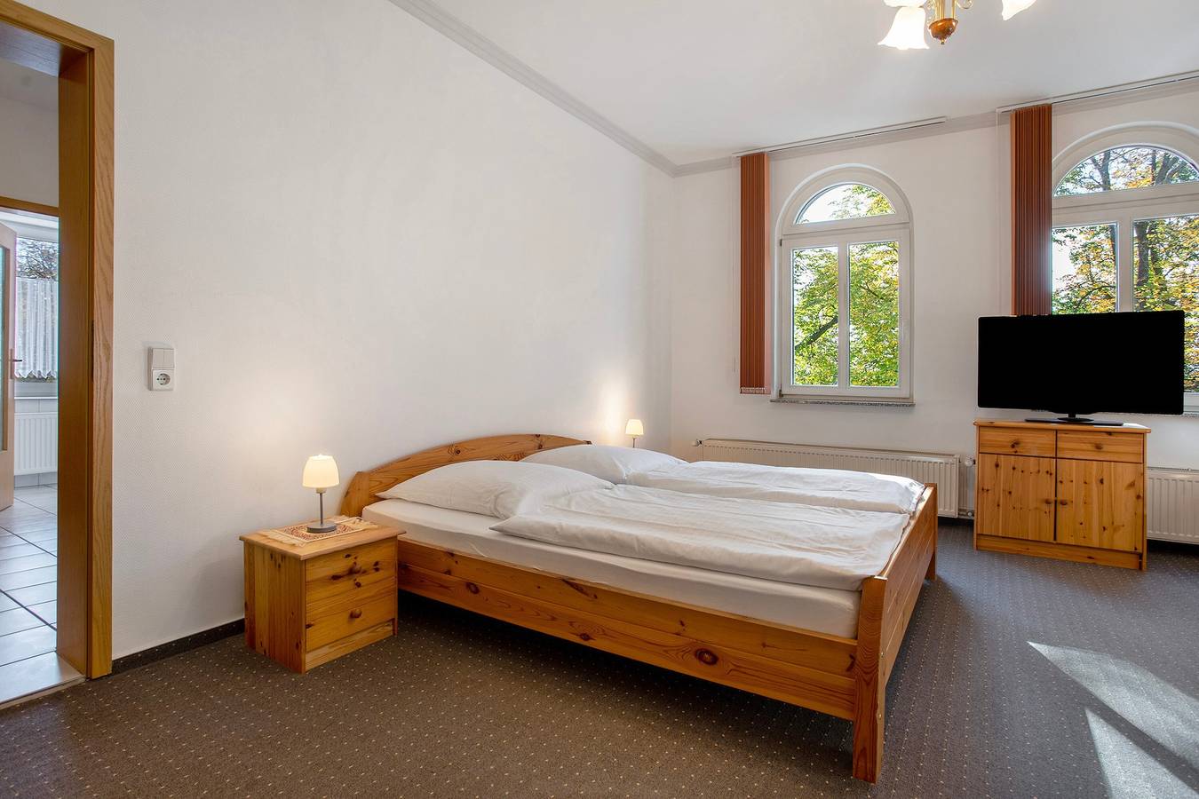 Apartamento entero, Apartamento 'Fewo "Herrensee" An Der Kietzbrücke' con vistas al lago, jardín compartido y Wi-Fi in Waren (Müritz), Lago Müritz