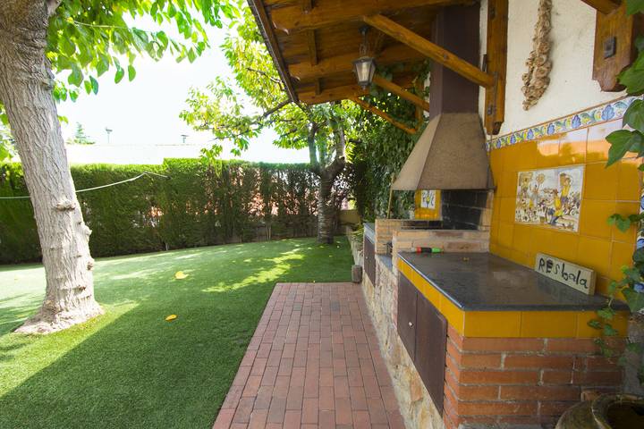 Paraíso privado: ¡salta a Barcelona! in Cervelló, Interior de Barcelona