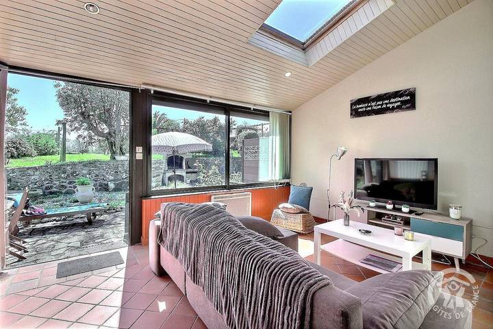 Gîte pour 4 personnes, avec jardin à Plurien - 3