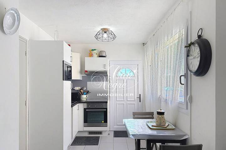 Gîte pour 4 personnes, avec terrasse, animaux acceptés dans Plage De Sainte Claire - 4