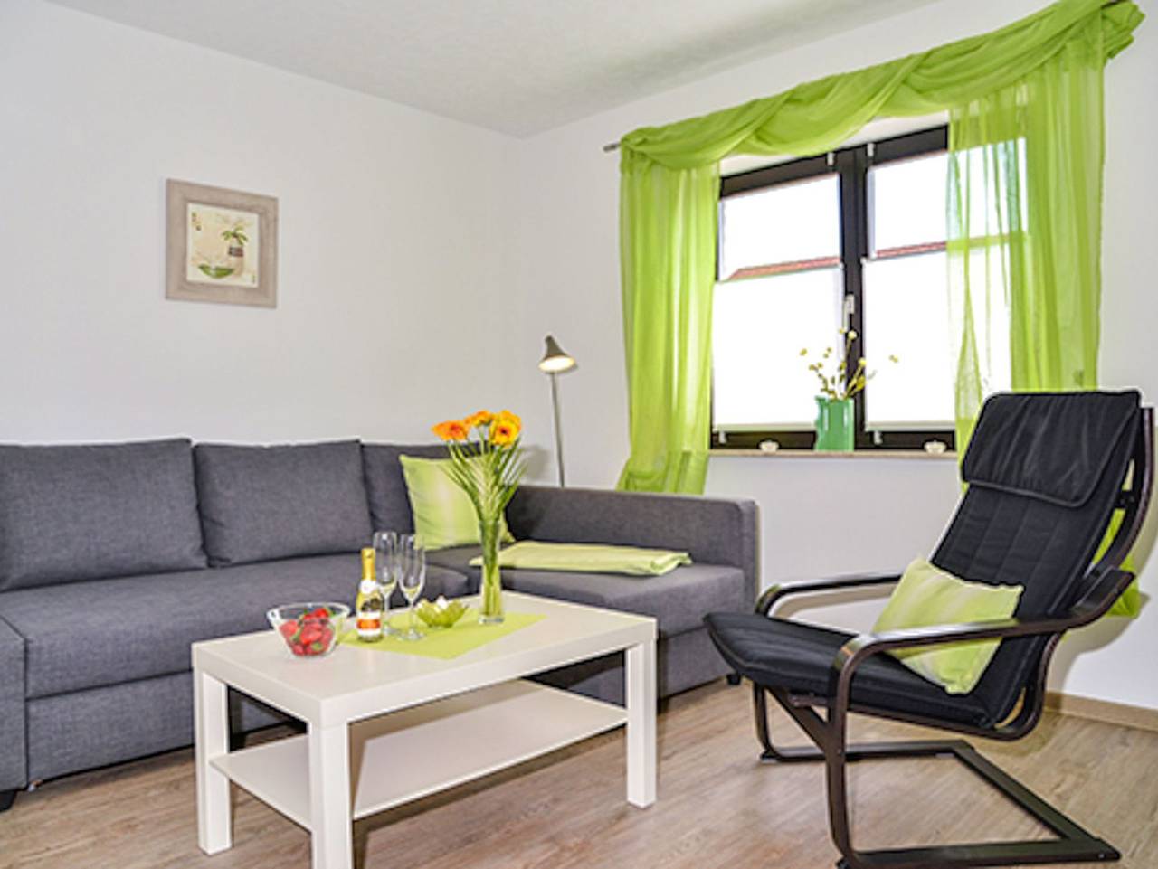 Ganze Ferienwohnung, Haus der Gemütlichkeit - Ferienwohnung Seeadler in Ribnitz, Ribnitz-Damgarten