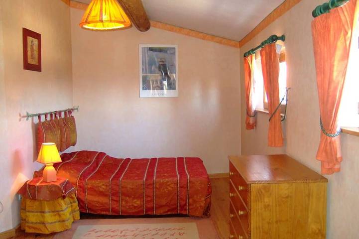 Location de vacances pour 5 personnes, avec jardin et jacuzzi à Simiane-la-Rotonde - 2