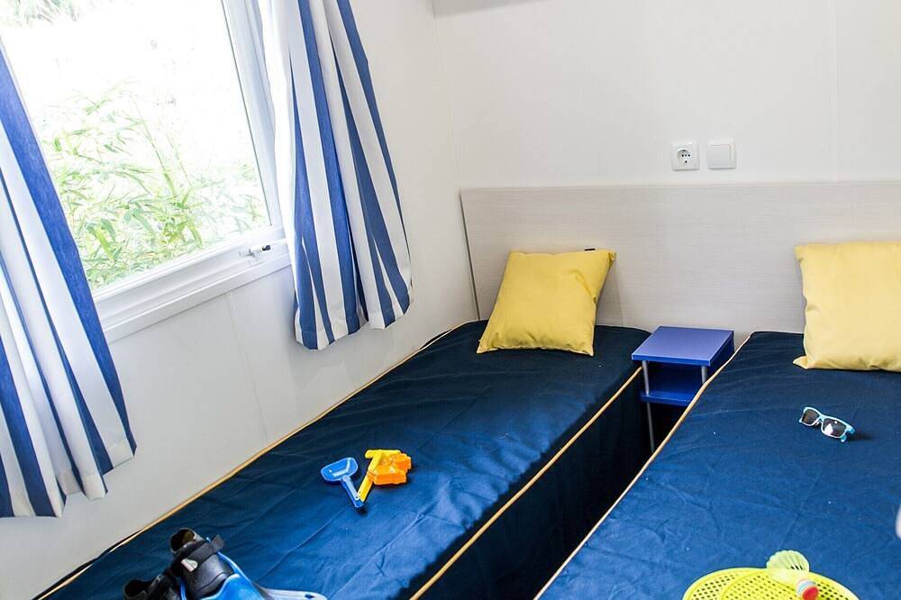 Mobil-home climatisé  pour 6 personnes Saint Cyprien Camping 4 étoiles in Saint-Cyprien, Côte méditerranéenne (France)