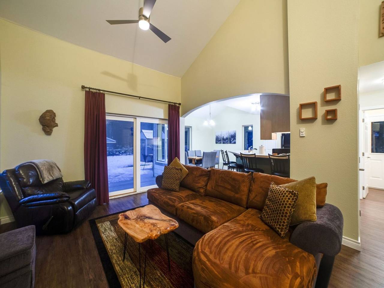 Luxus-Ferienhaus mit Whirlpool, Haustiere Ok in Glacier, Mount Baker-Snoqualmie Nationalwald