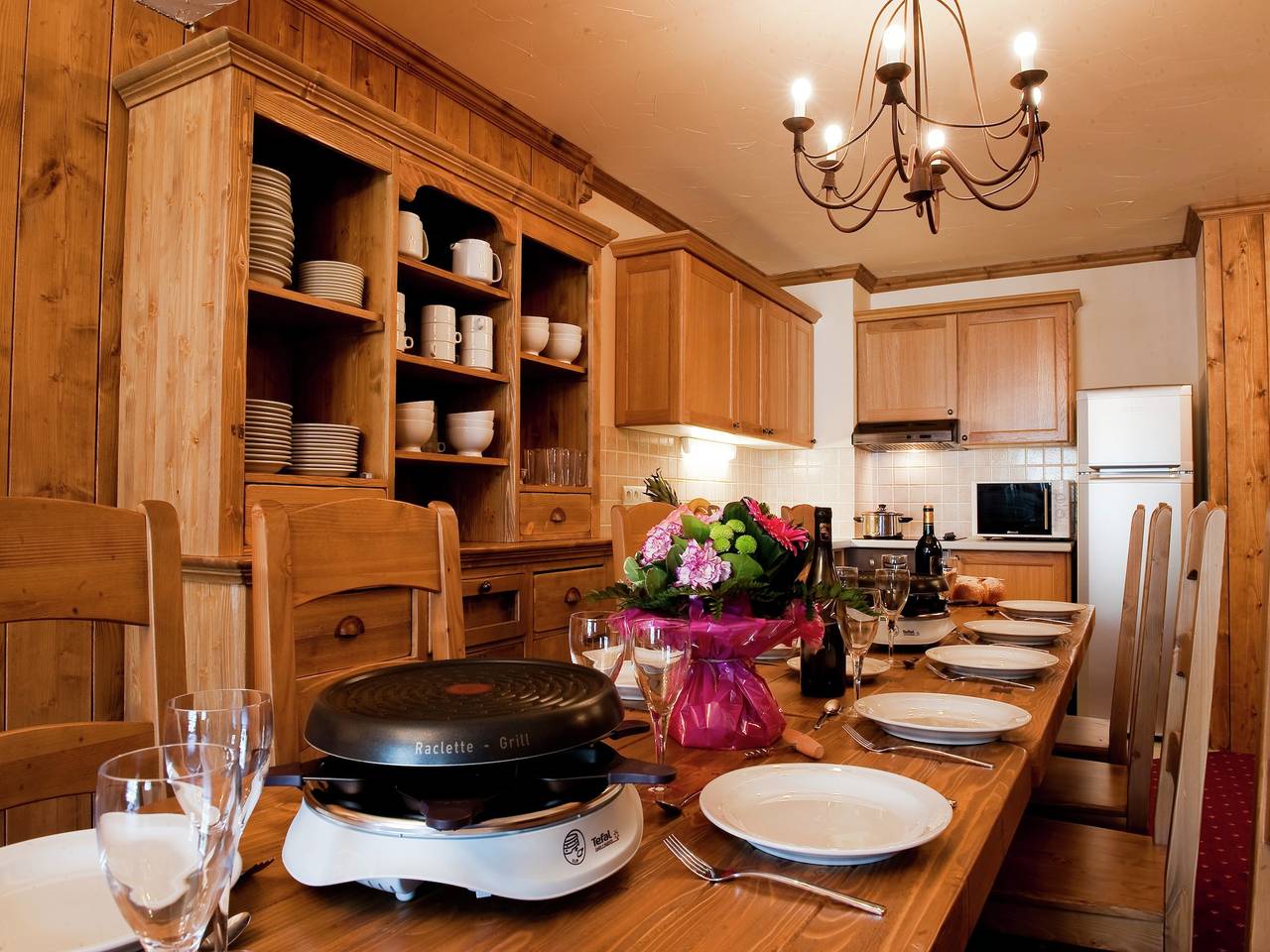 Appartement entier, Spacieux chalet de ski avec piscine in La Rosière, Montvalezan