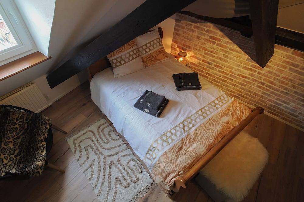 Appartement entier, La  Thannopee - Le logis de charme du randonneur in Thann, Parc naturel régional des Ballons des Vosges