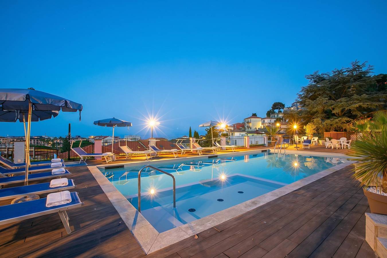 Apartamento entero, Seaview Pool Retreat - M9 in Andora, Riviera di Ponente