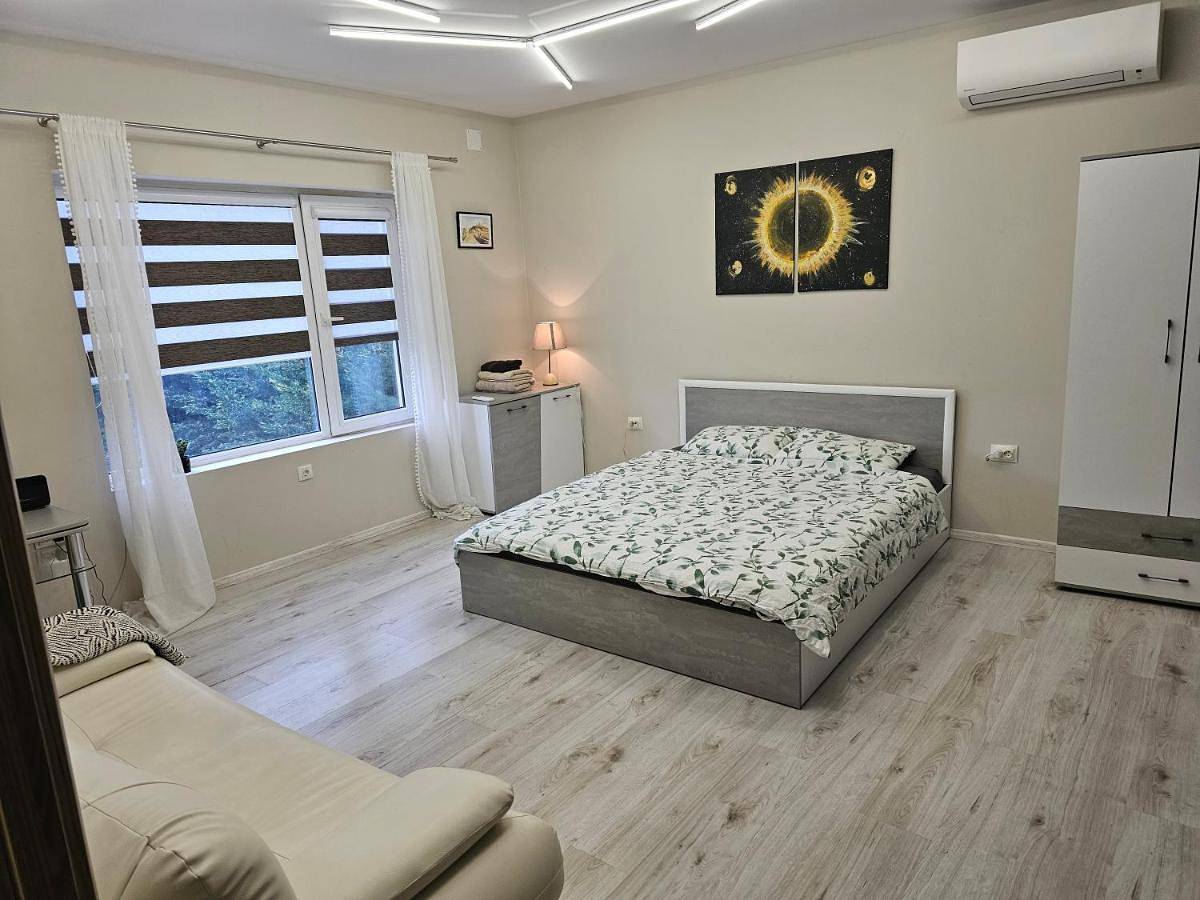 Cały apartament, Two-Bedroom Apartment in Karłowo, Bułgaria