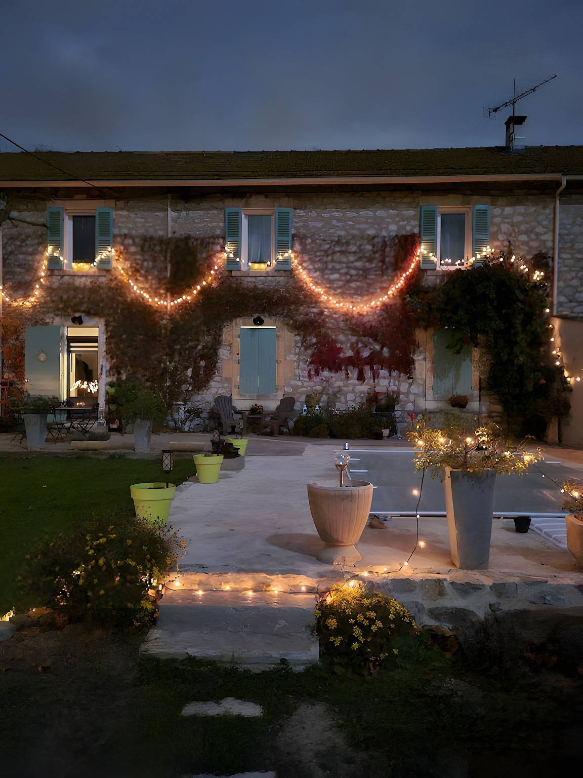 Bed & Breakfast 'Aux Portes Des Alpilles' mit Gemeinschaftspool, Wlan und Klimaanlage in Saint-Martin-de-Crau, Mittelmeerküste (Frankreich)