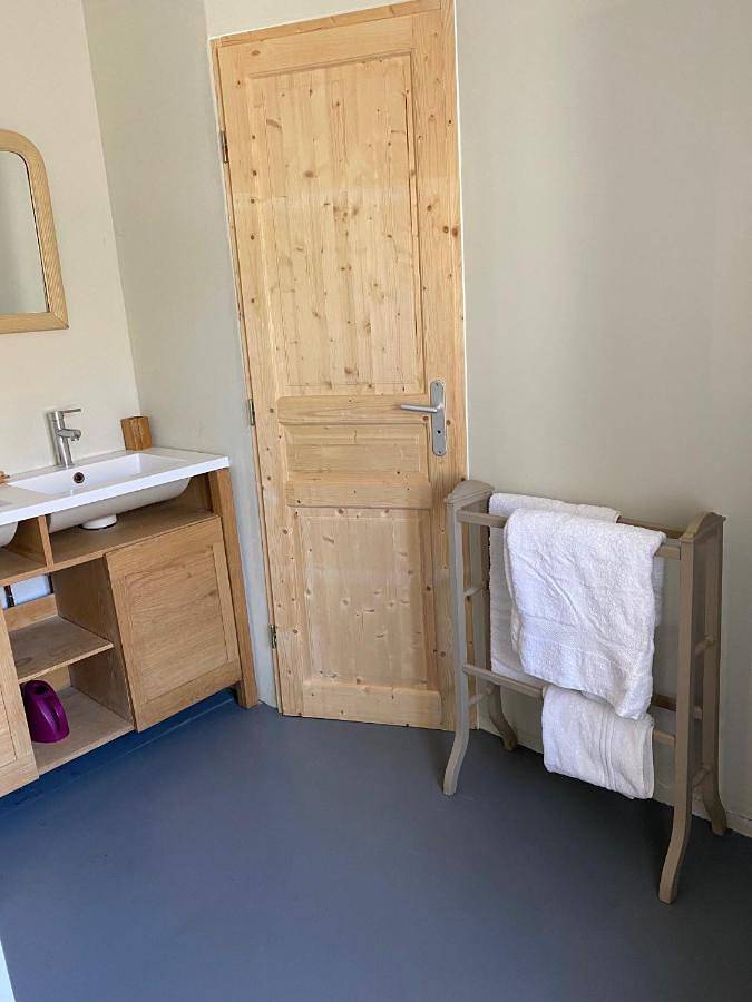 Chambre d’hôte pour 2 personnes, avec vue ainsi que piscine et jardin à Saint-Saturnin-lès-Apt - 4