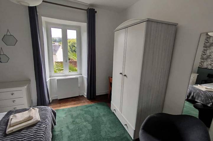 Apartamento entero, Cosy T2 with view in Morlaix between station and town center in Morlaix, Ceinture Dorée