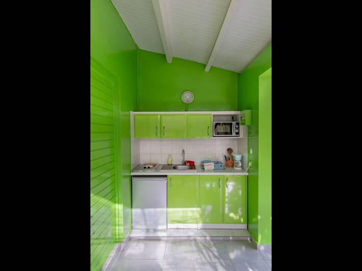 Location de vacances pour 2 personnes, avec terrasse et vue ainsi que vue sur l’océan et jardin, animaux acceptés à Capesterre-de-Marie-Galante - 3