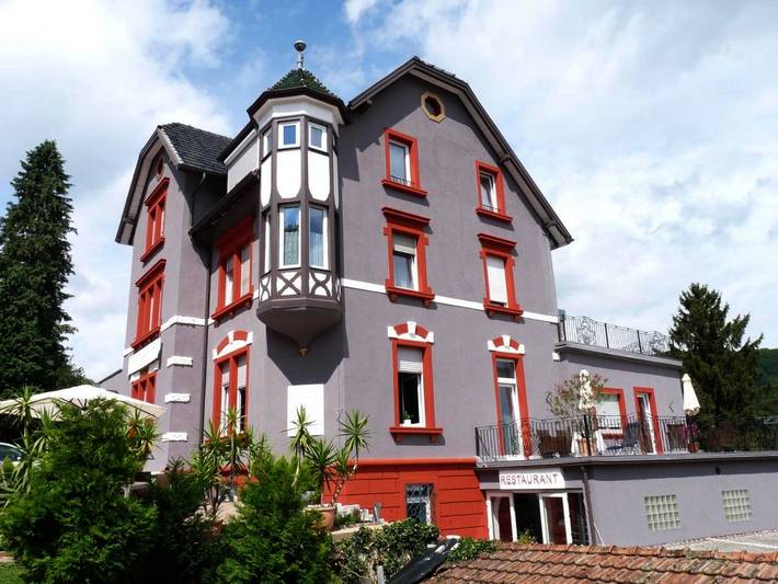 Hôtel pour 5 personnes, avec terrasse ainsi que jardin et sauna