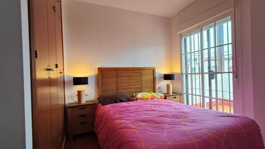 Casa de vacaciones para 7 personas, con vistas además de jardín y piscina, Se admiten mascotas en Parque natural de Los Alcornocales - 4