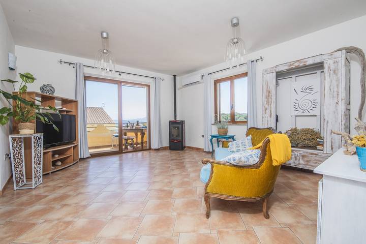 Gîte pour 4 personnes, avec vue sur l’océan et terrasse dans La Maddalena - 4