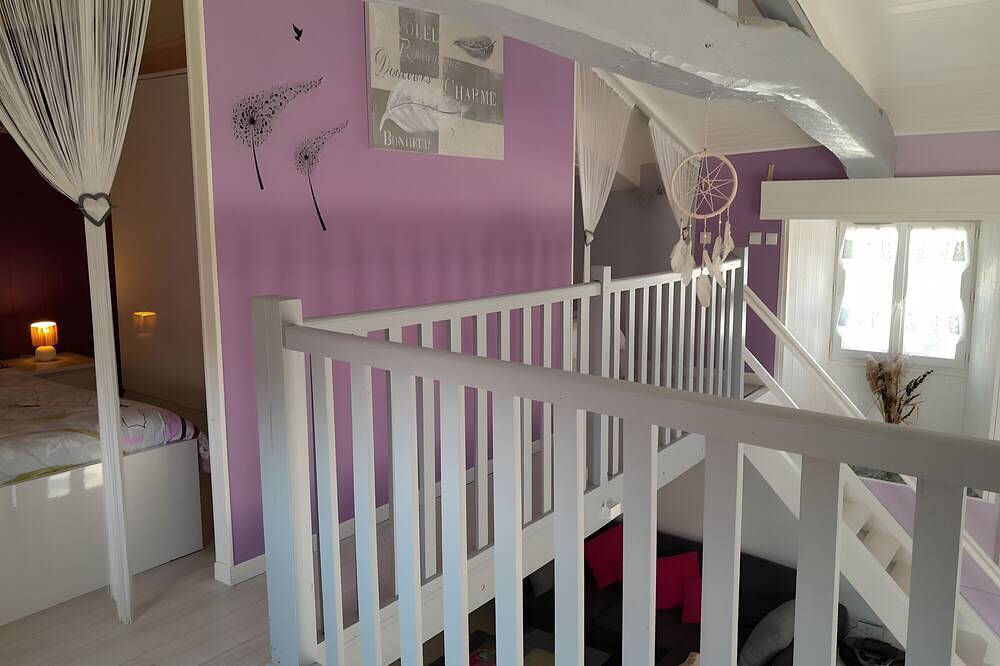 Charming Gite \"L'Escapade\" in Saint-Nazaire-sur-Charente, Rochefort region